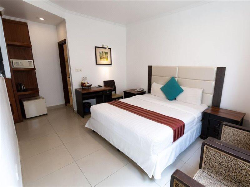 City Centre Hotel Phnom Penh Dış mekan fotoğraf