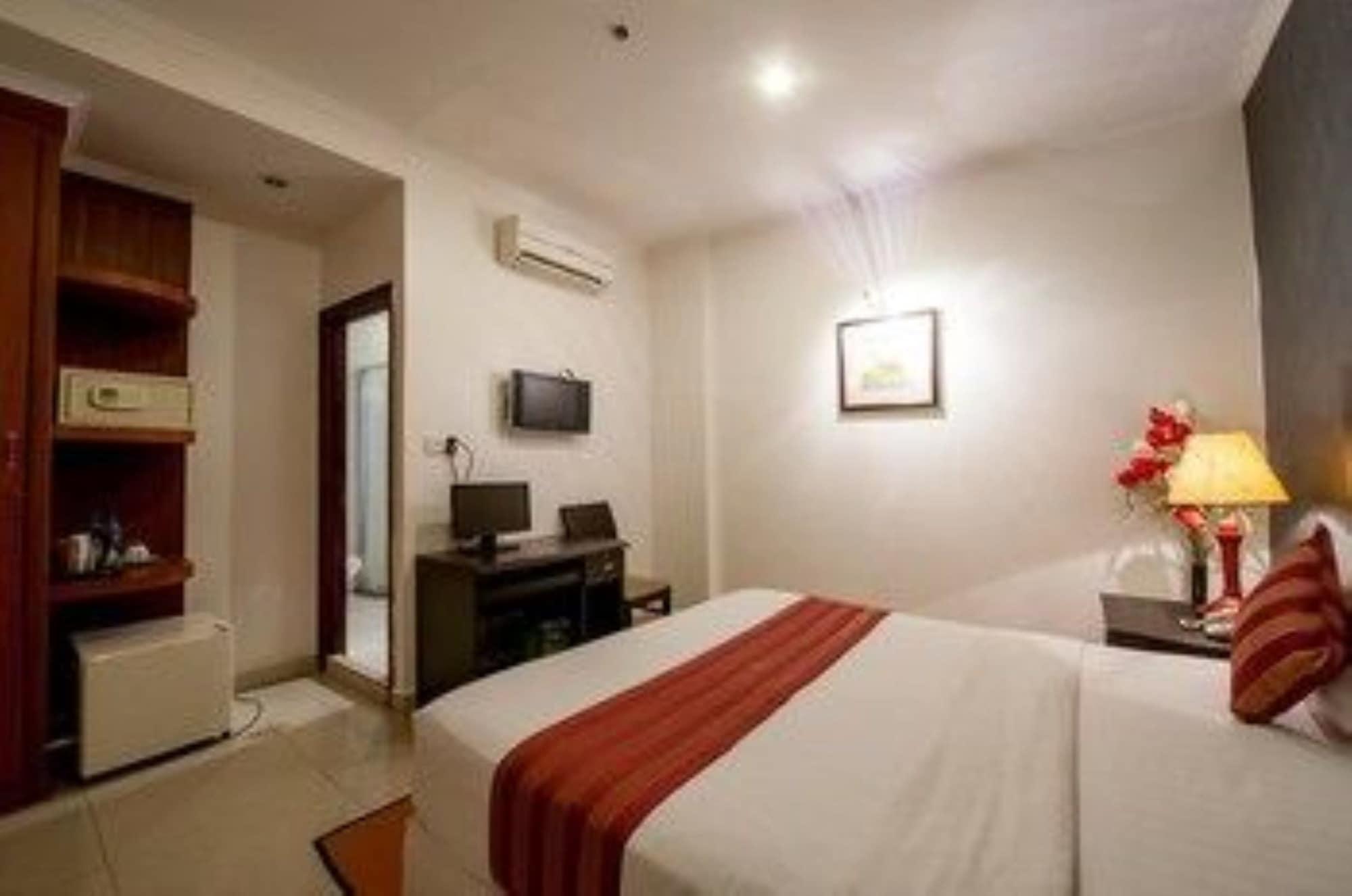 City Centre Hotel Phnom Penh Dış mekan fotoğraf