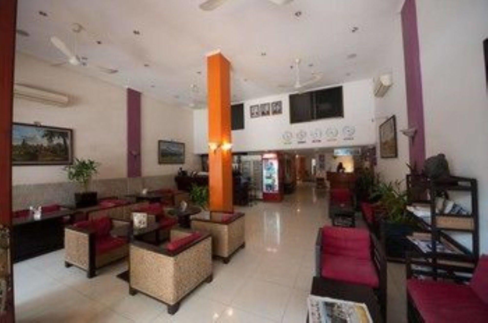 City Centre Hotel Phnom Penh Dış mekan fotoğraf
