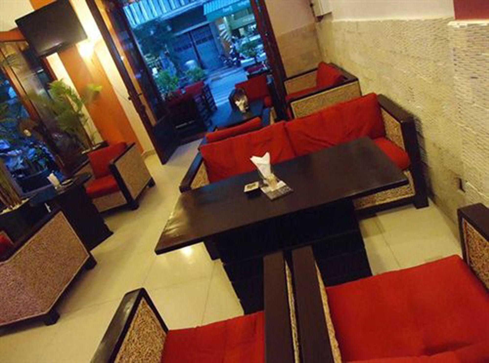 City Centre Hotel Phnom Penh Dış mekan fotoğraf